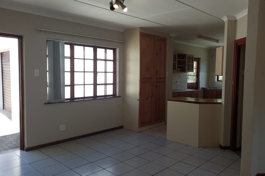 3 Bedroom Property for Sale in Denneoord Western Cape